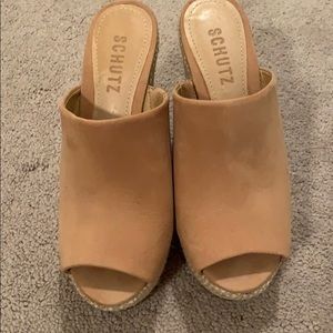 Schutz size 5 Dandara platform wedge/Honey Beige